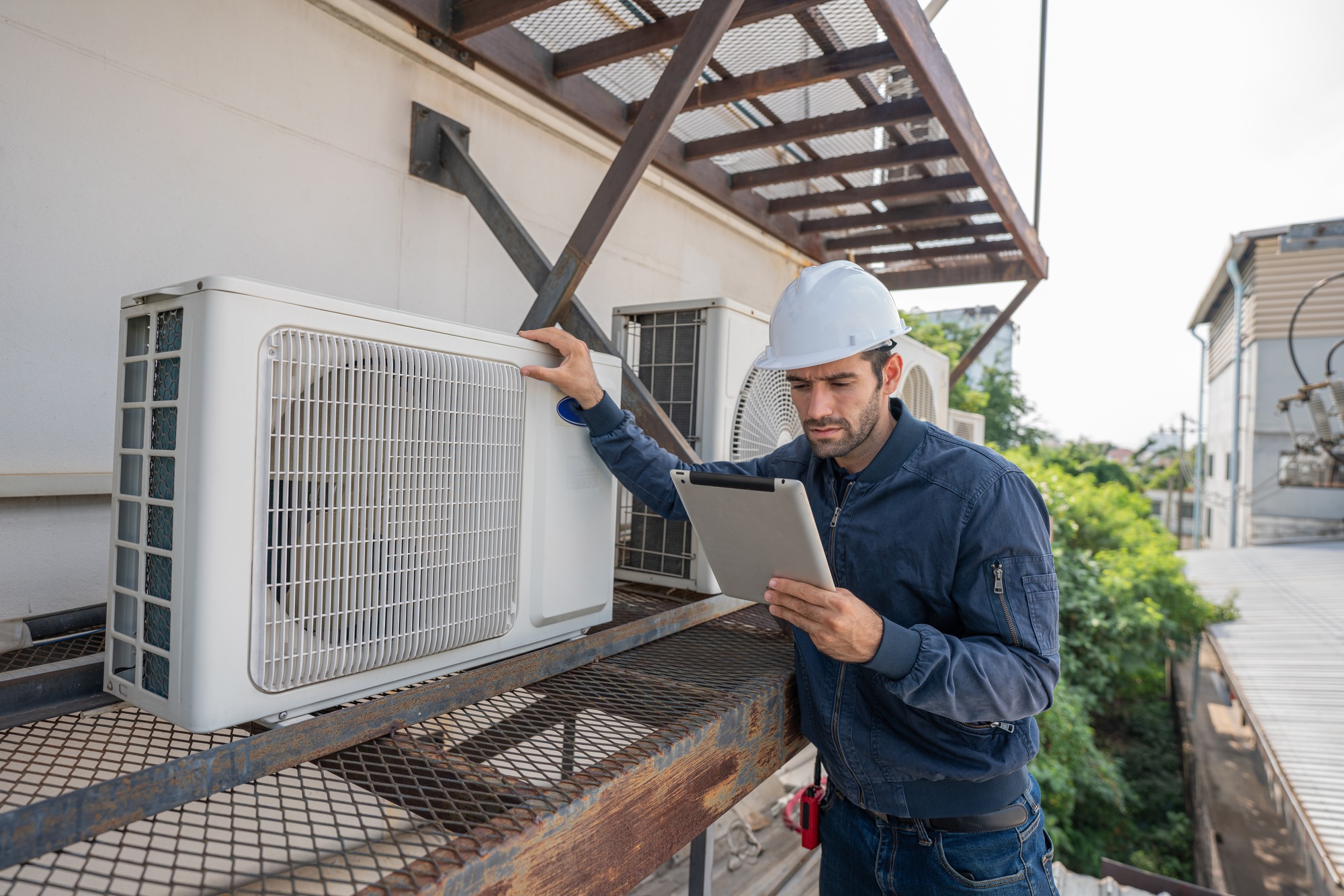 How to install a commercial air conditioner?