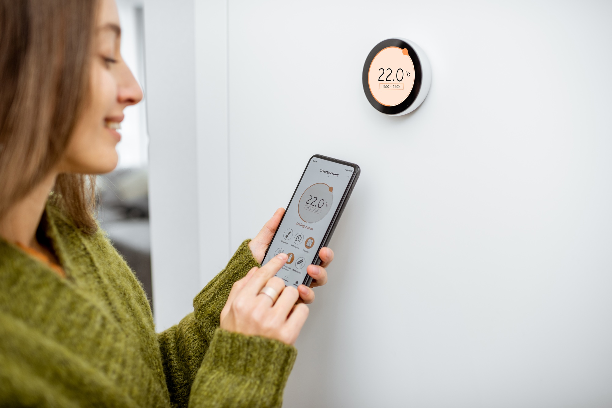 Smart thermostat controlling automated air conditioning system