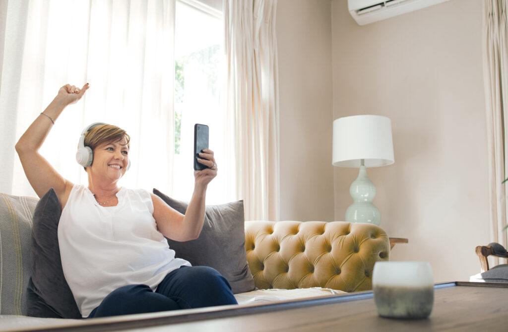 Smart WiFi Air Conditioning unit with mobile app control